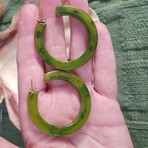 Vintage Marbled Green Colored Lucite Earrings TCJB1